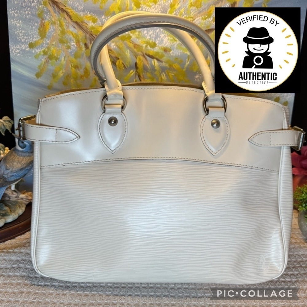 Louis Vuitton Epi Passy PM Bag White - Pearl